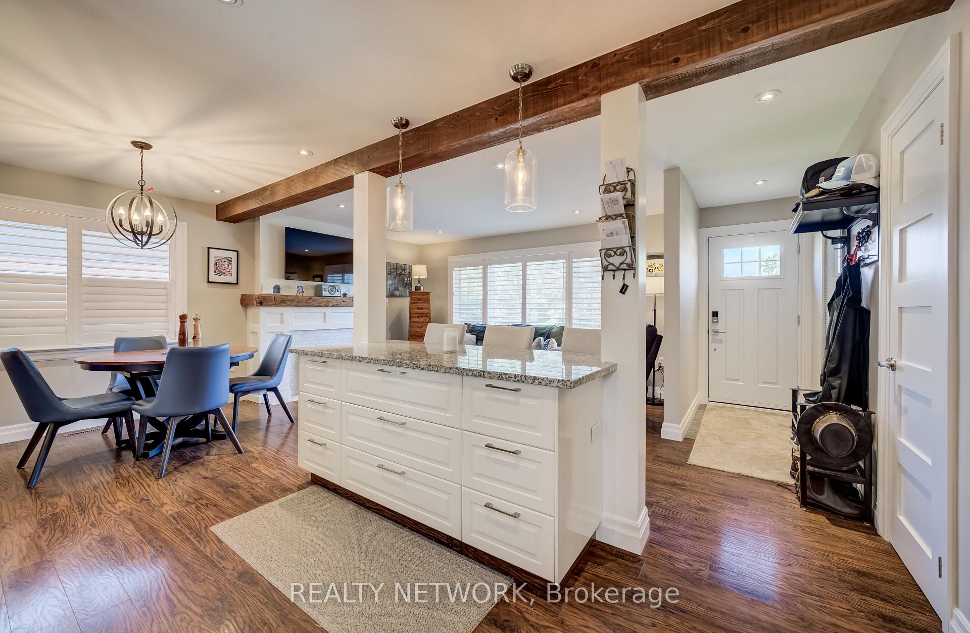 Photo 12 of 21 Loma Drive, Hamilton, Stoney Creek — HOMEH