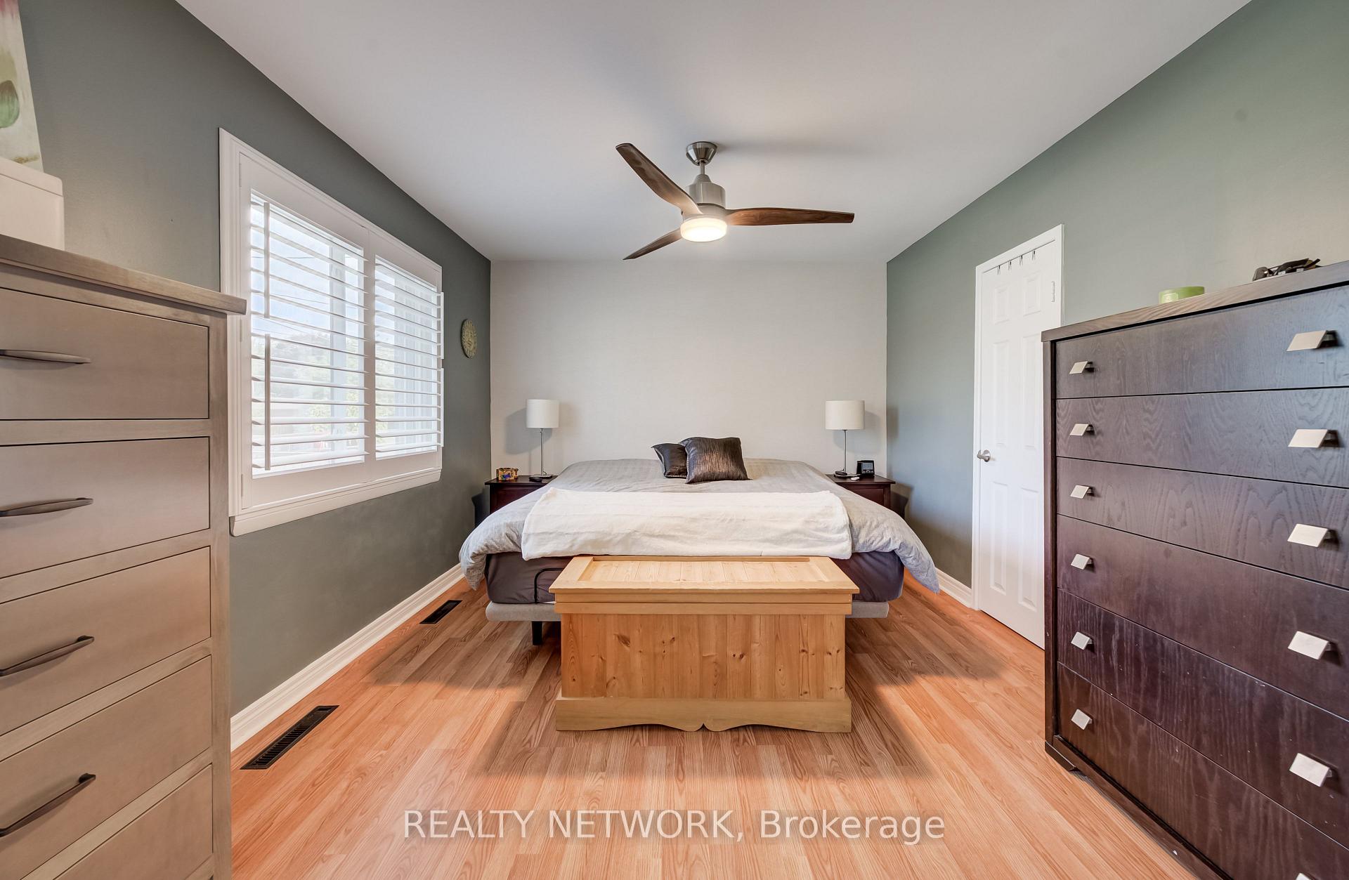 Photo 17 of 21 Loma Drive, Hamilton, Stoney Creek — HOMEH