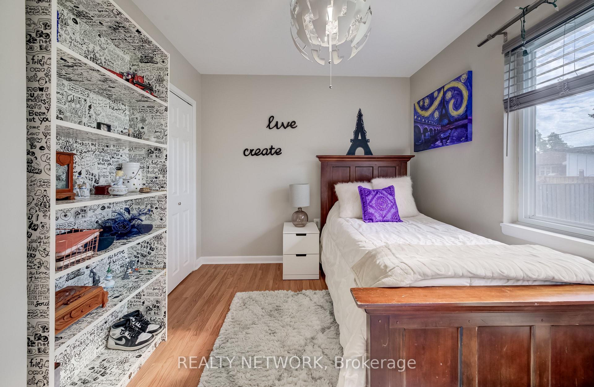 Photo 20 of 21 Loma Drive, Hamilton, Stoney Creek — HOMEH