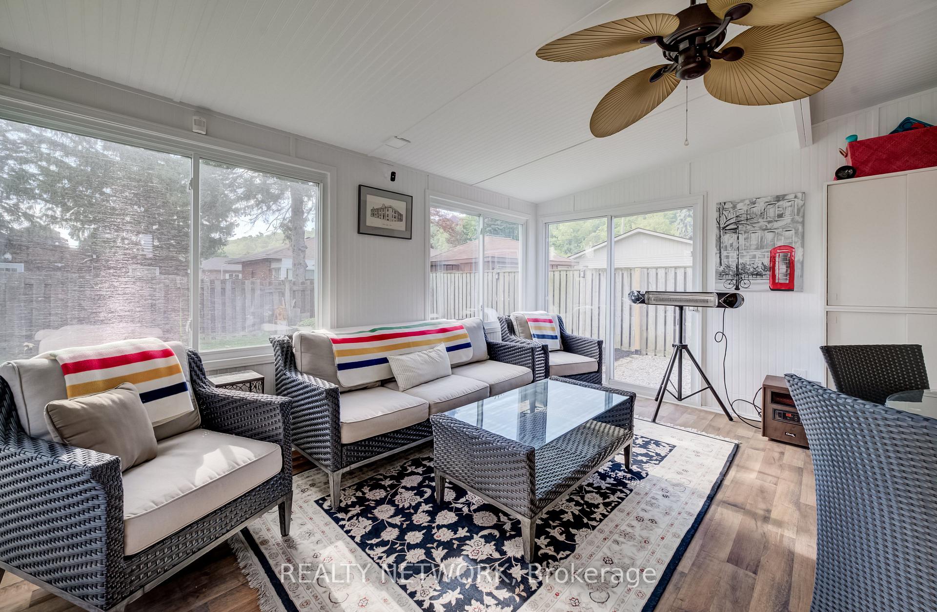 Photo 25 of 21 Loma Drive, Hamilton, Stoney Creek — HOMEH