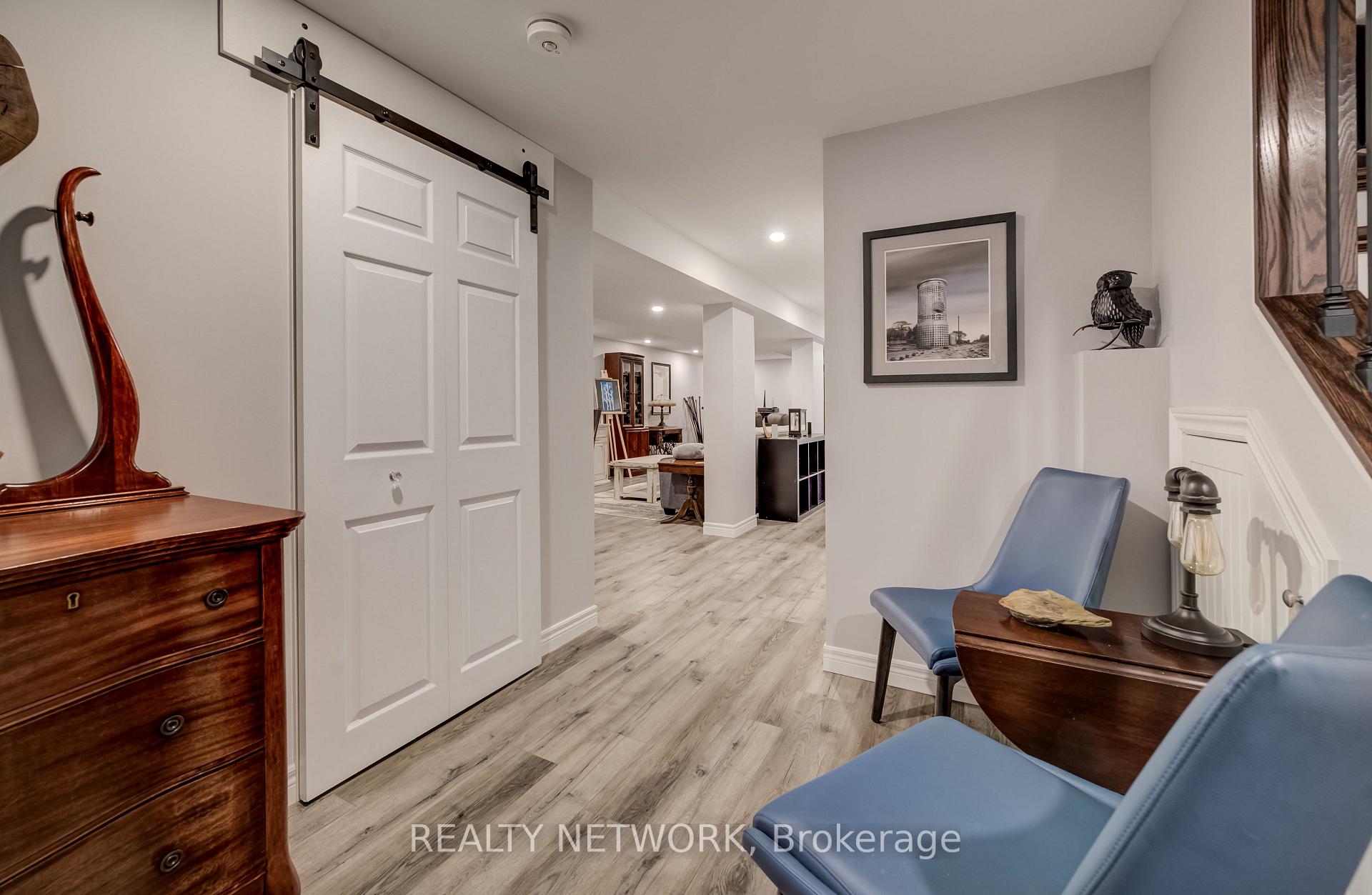 Photo 28 of 21 Loma Drive, Hamilton, Stoney Creek — HOMEH