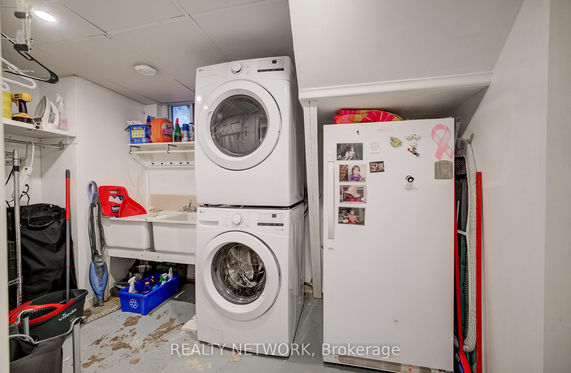 Photo 38 of 21 Loma Drive, Hamilton, Stoney Creek — HOMEH