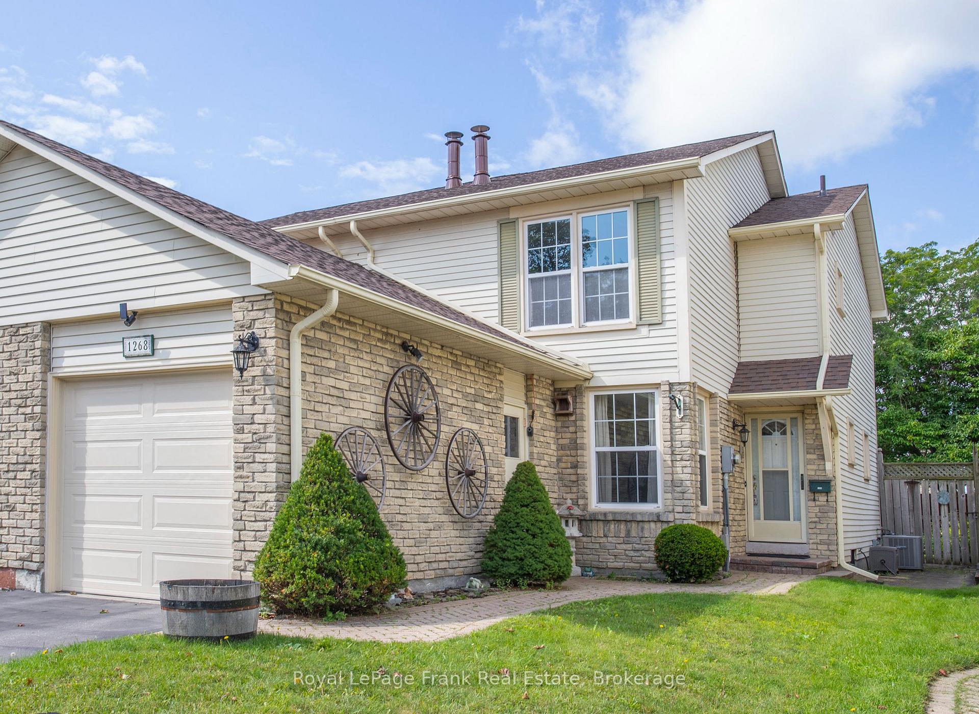 Photo 3 of 1268 Northmount Street, Oshawa, Centennial — HOMEH
