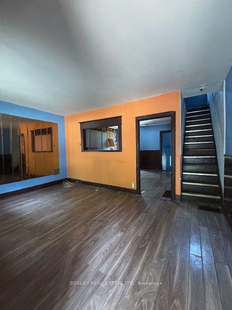 Photo 2 of 117 Wheeler Avenue, Toronto, The Beaches — HOMEH