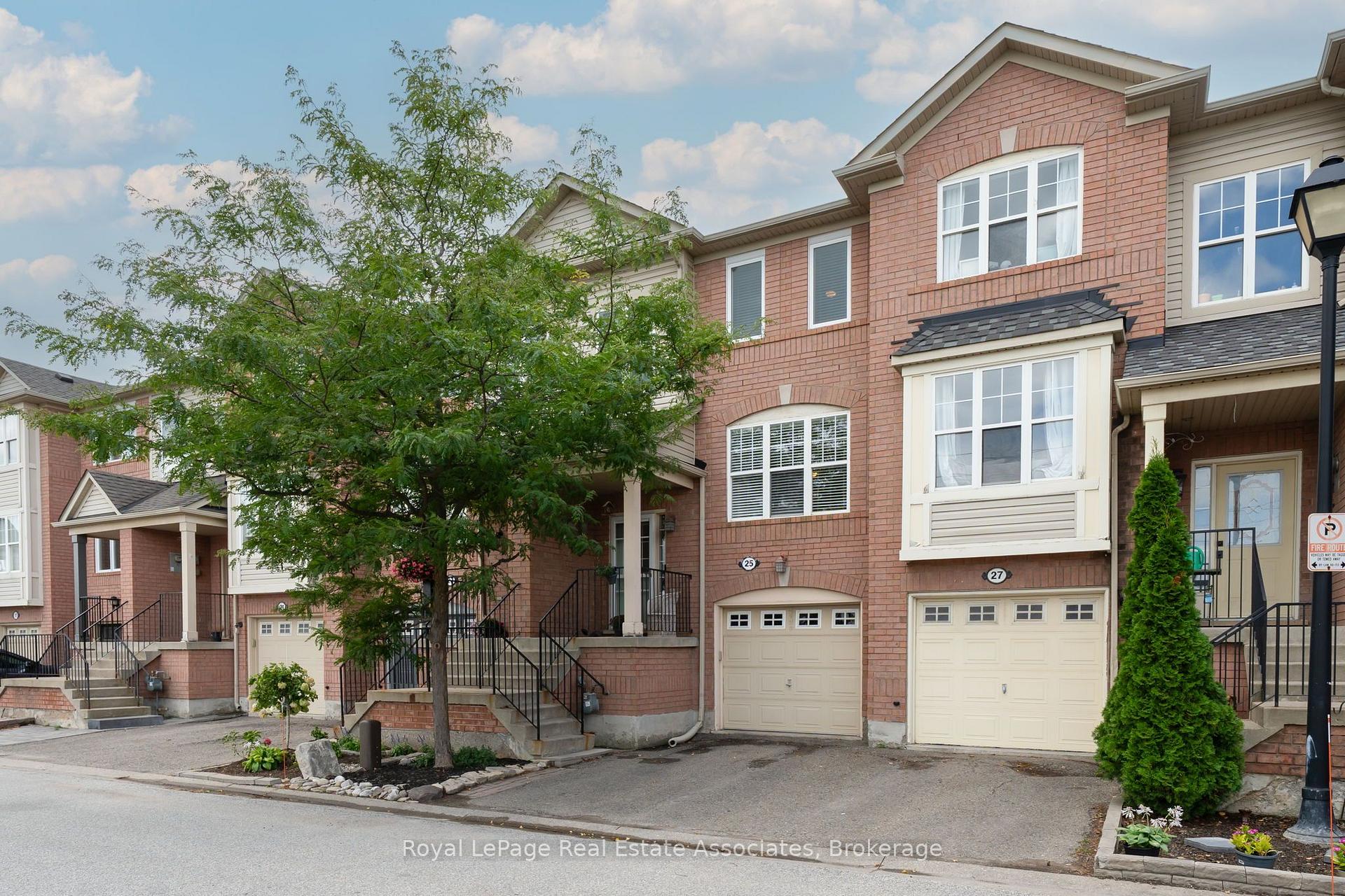 Photo 2 of 25 Seed House Lane, Halton Hills, Georgetown — HOMEH