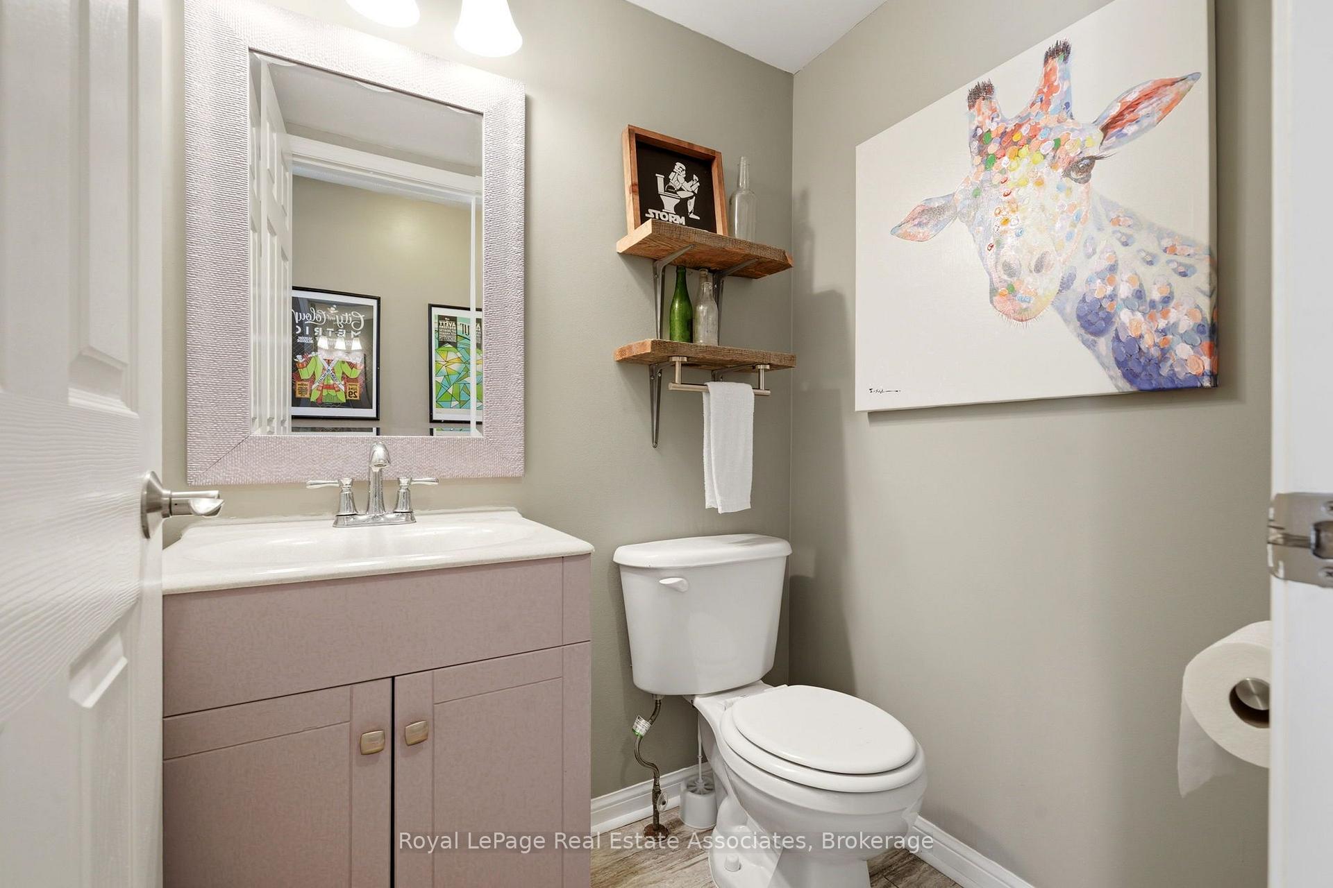 Photo 14 of 25 Seed House Lane, Halton Hills, Georgetown — HOMEH