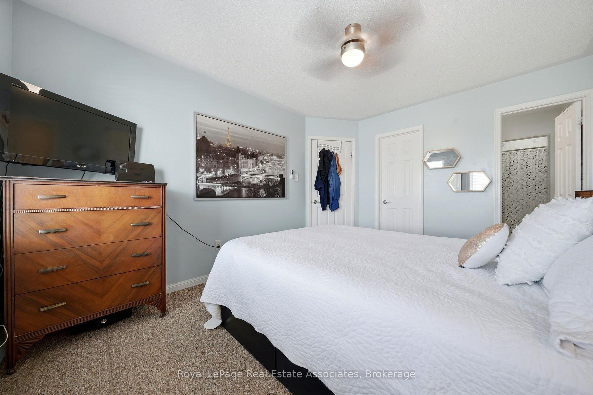 Photo 18 of 25 Seed House Lane, Halton Hills, Georgetown — HOMEH