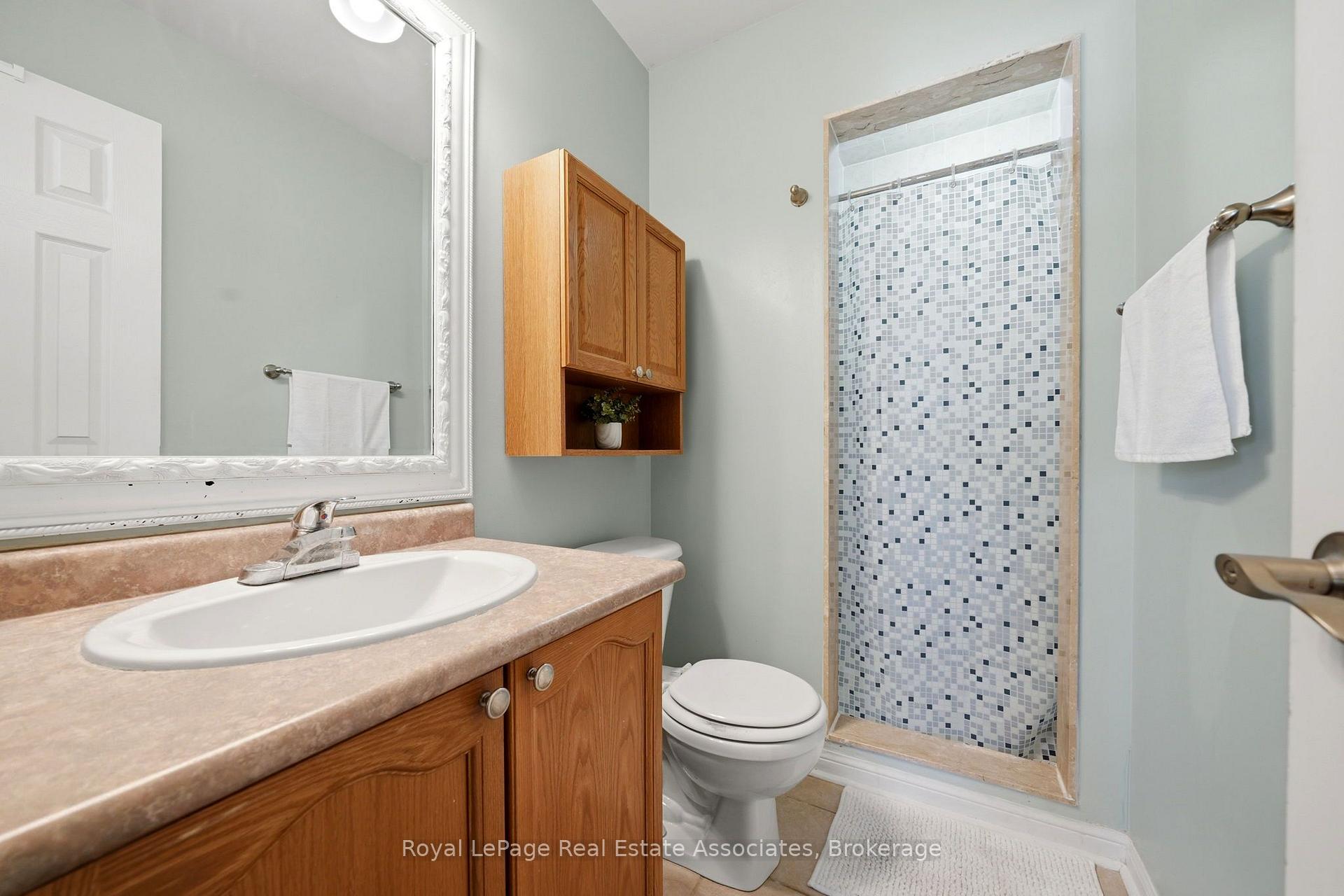Photo 19 of 25 Seed House Lane, Halton Hills, Georgetown — HOMEH