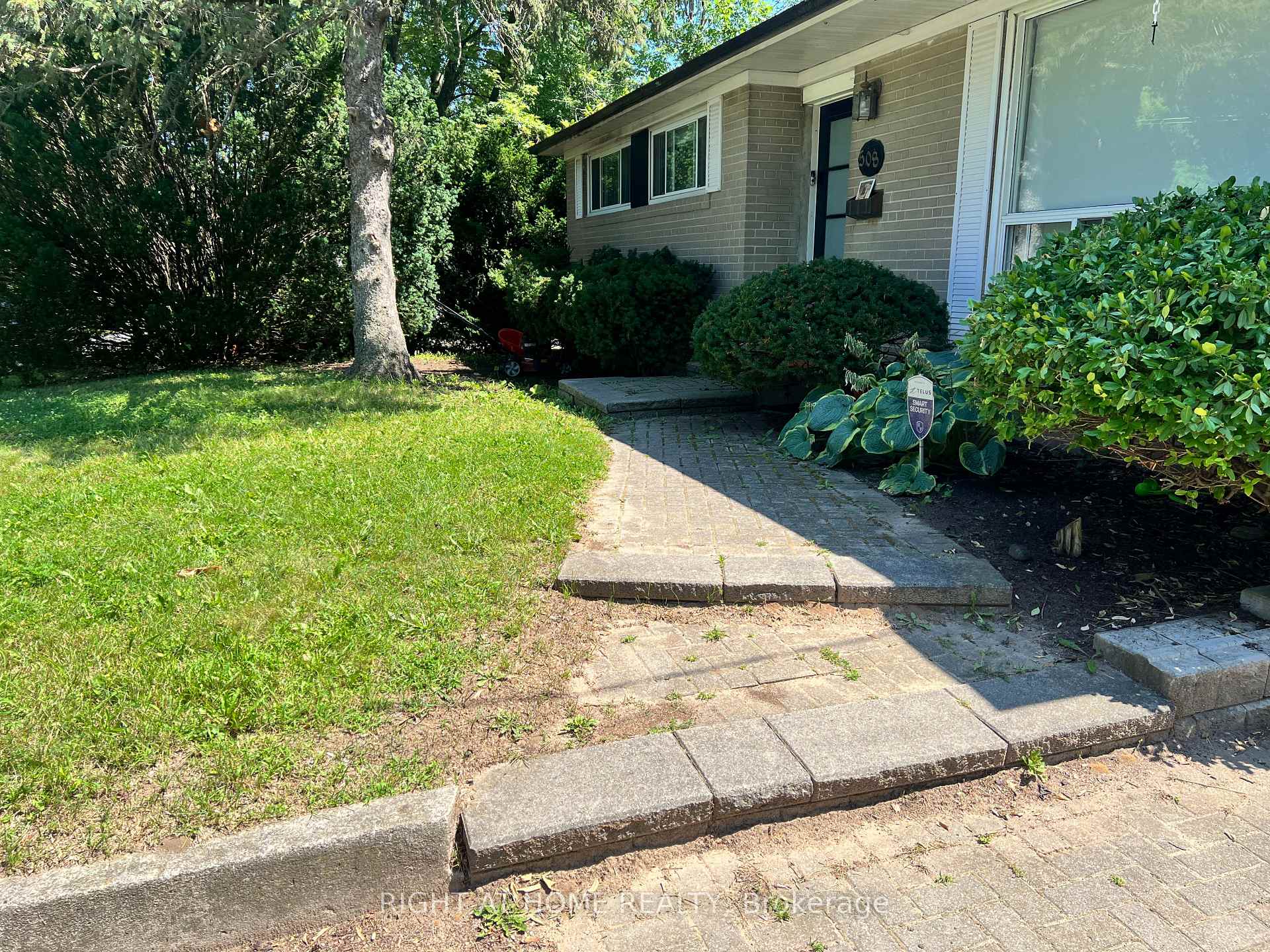Photo 4 of Unit Upper, 508 Stafford Drive, Oakville, West — HOMEH