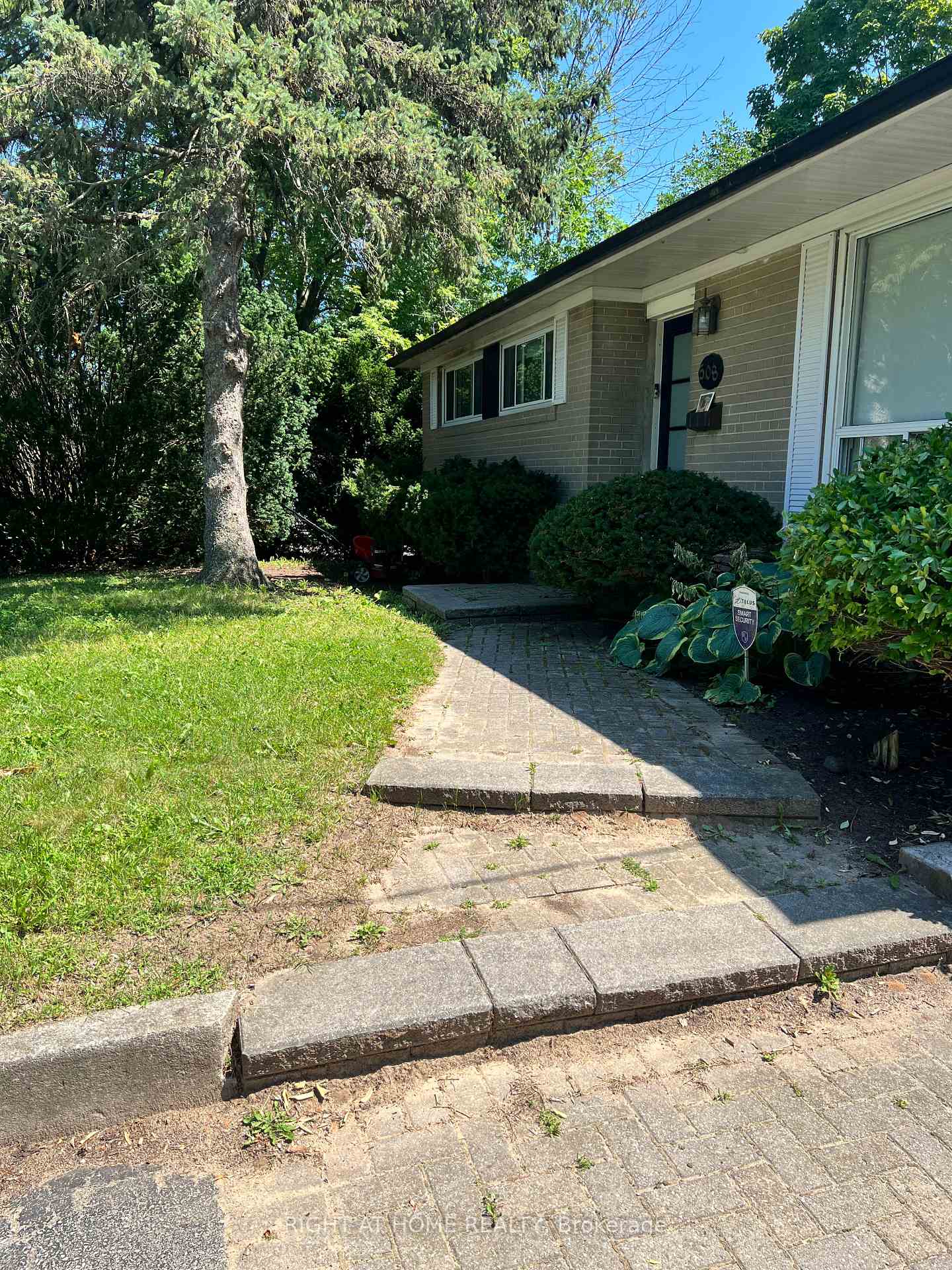 Photo 5 of Unit Upper, 508 Stafford Drive, Oakville, West — HOMEH
