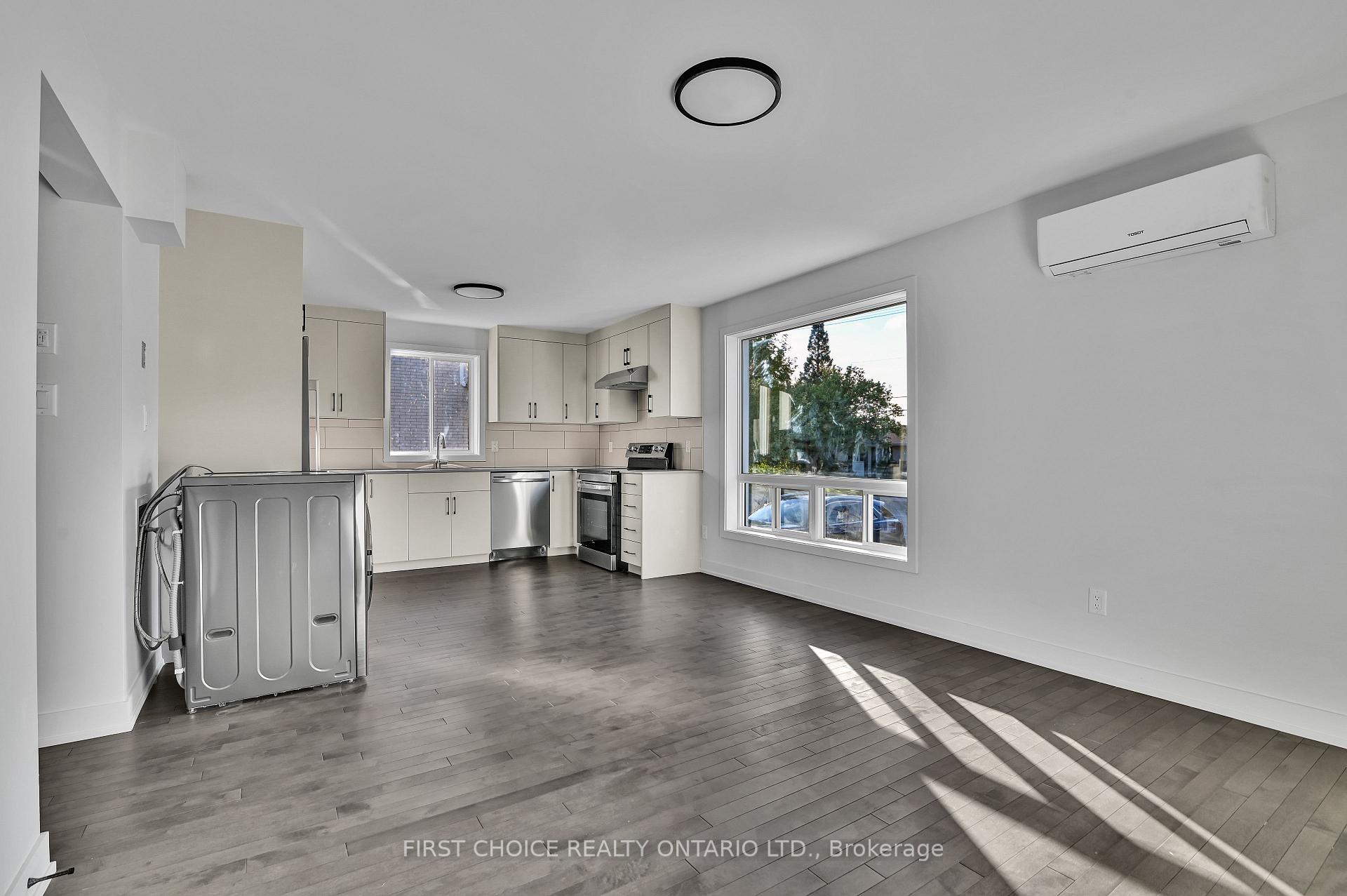 Photo 4 of Unit 1, 972 Dynes Road, Ottawa, Carleton Square — HOMEH