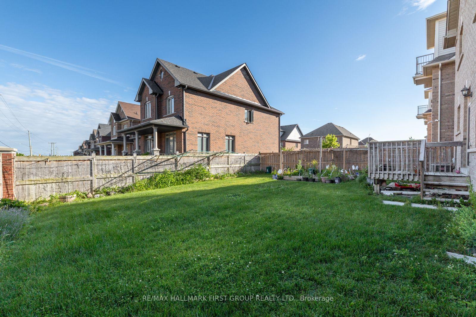Photo 38 of 1 Cale Avenue, Clarington, Courtice — HOMEH