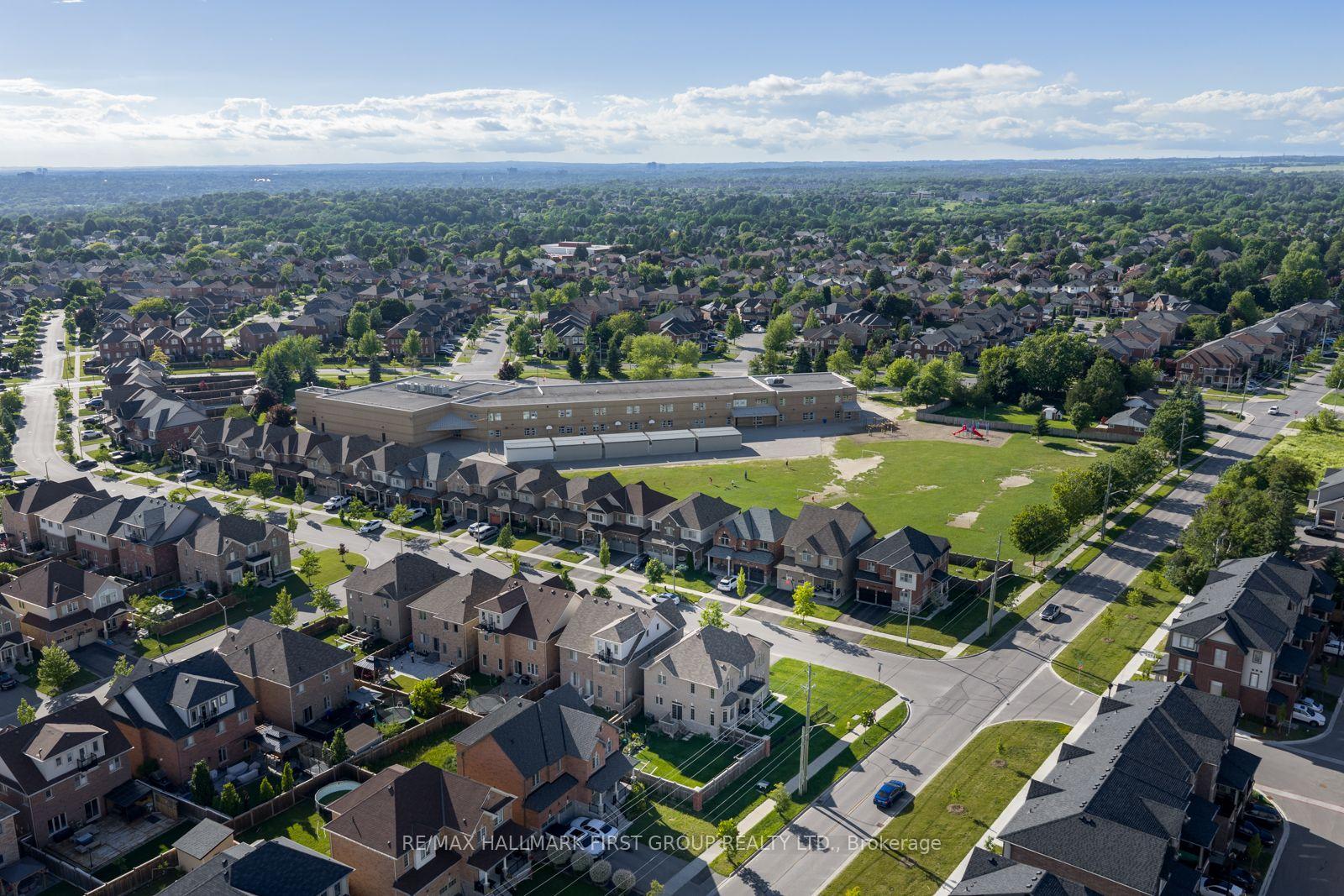 Photo 44 of 1 Cale Avenue, Clarington, Courtice — HOMEH