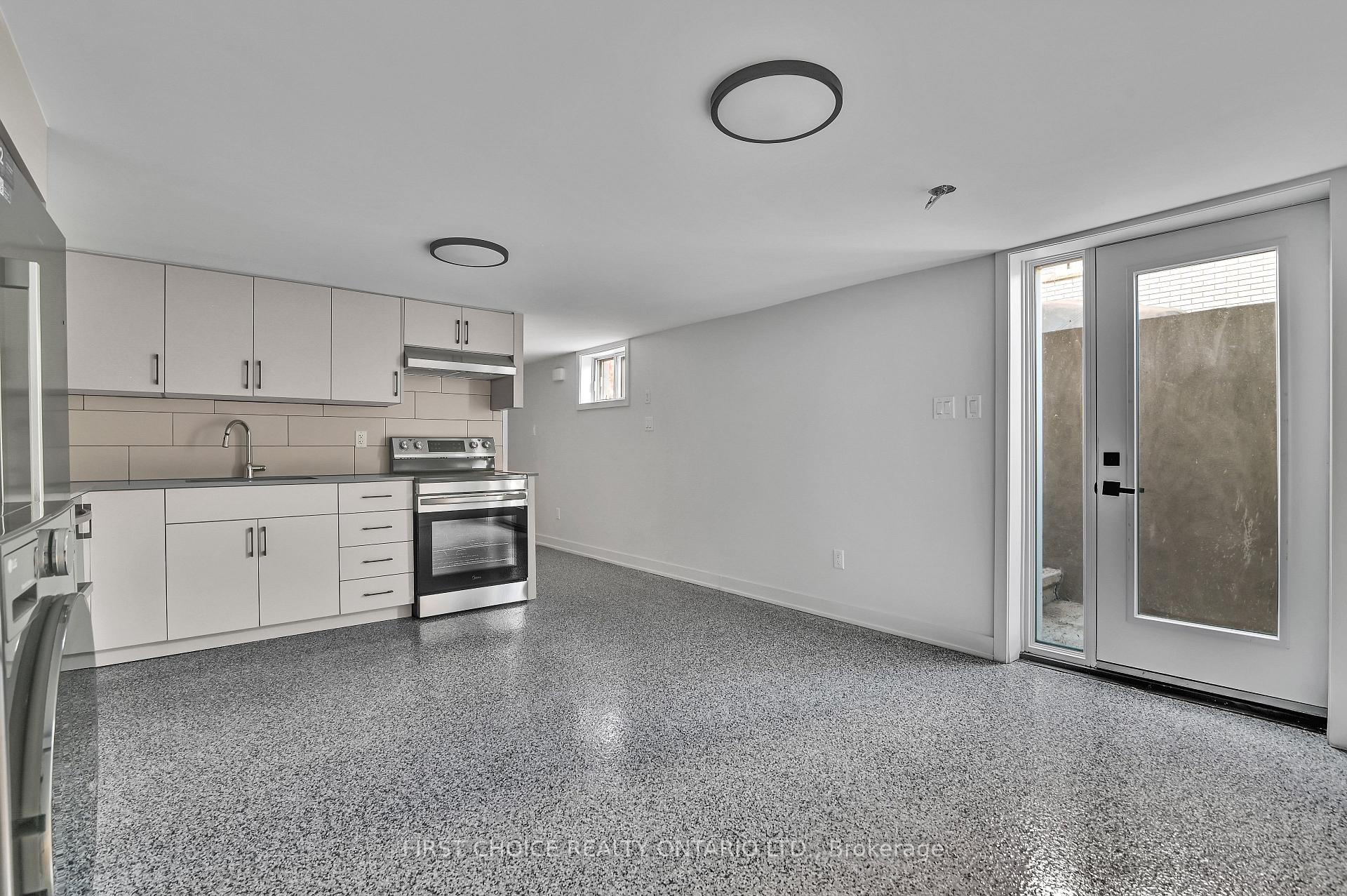 Photo 17 of Unit 2, 972 Dynes Road, Ottawa, Carleton Square — HOMEH