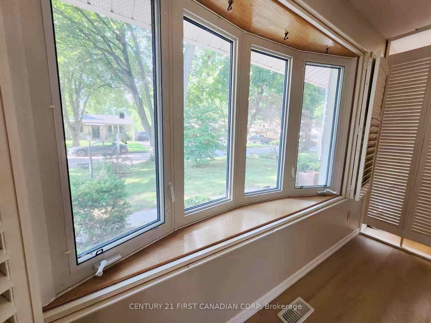 Photo 5 of Unit Upper Level, 711 Algoma Avenue, London, North H — HOMEH