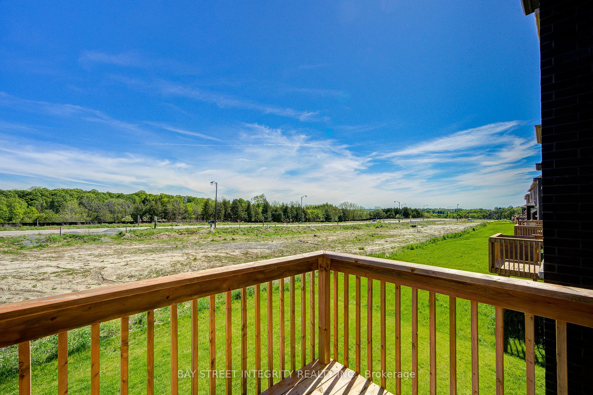 Photo 16 of 41 Kenneth Rogers Crescent, East Gwillimbury, Queensville — HOMEH