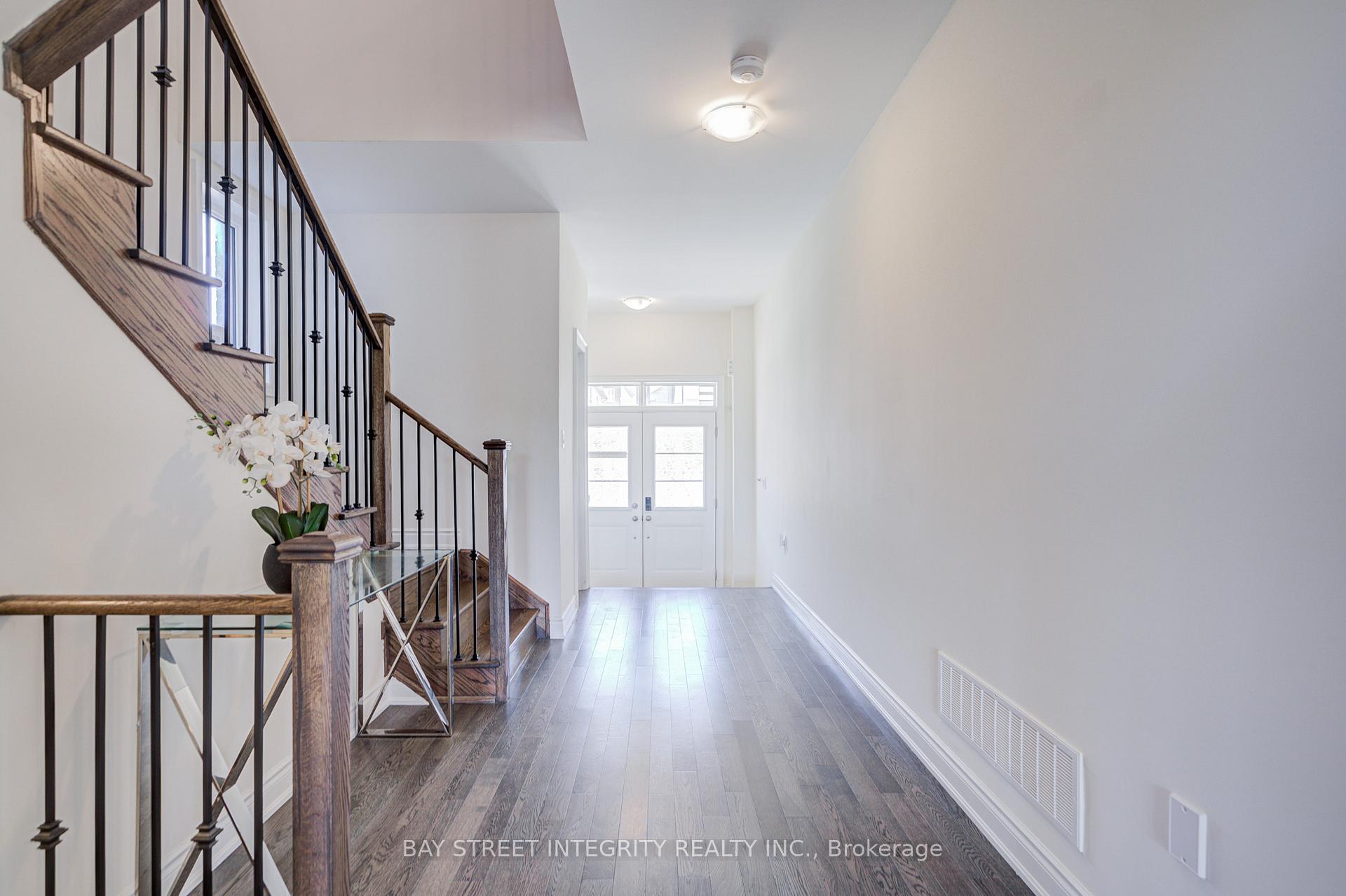 Photo 18 of 41 Kenneth Rogers Crescent, East Gwillimbury, Queensville — HOMEH