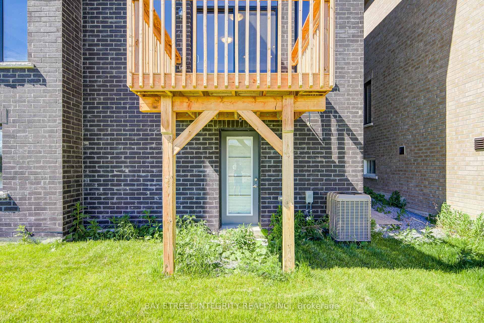 Photo 40 of 41 Kenneth Rogers Crescent, East Gwillimbury, Queensville — HOMEH