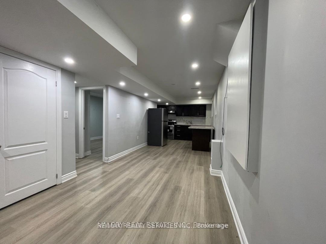 Photo 2 of 13 Frampton Road, Brampton, Northwest Brampton — HOMEH