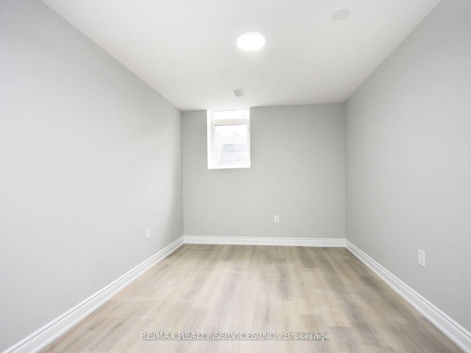 Photo 7 of 13 Frampton Road, Brampton, Northwest Brampton — HOMEH