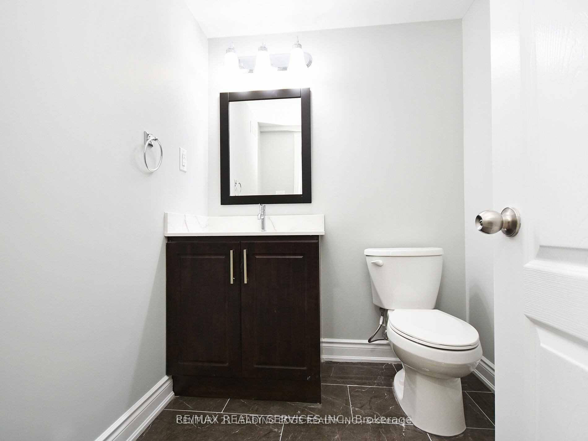 Photo 14 of 13 Frampton Road, Brampton, Northwest Brampton — HOMEH