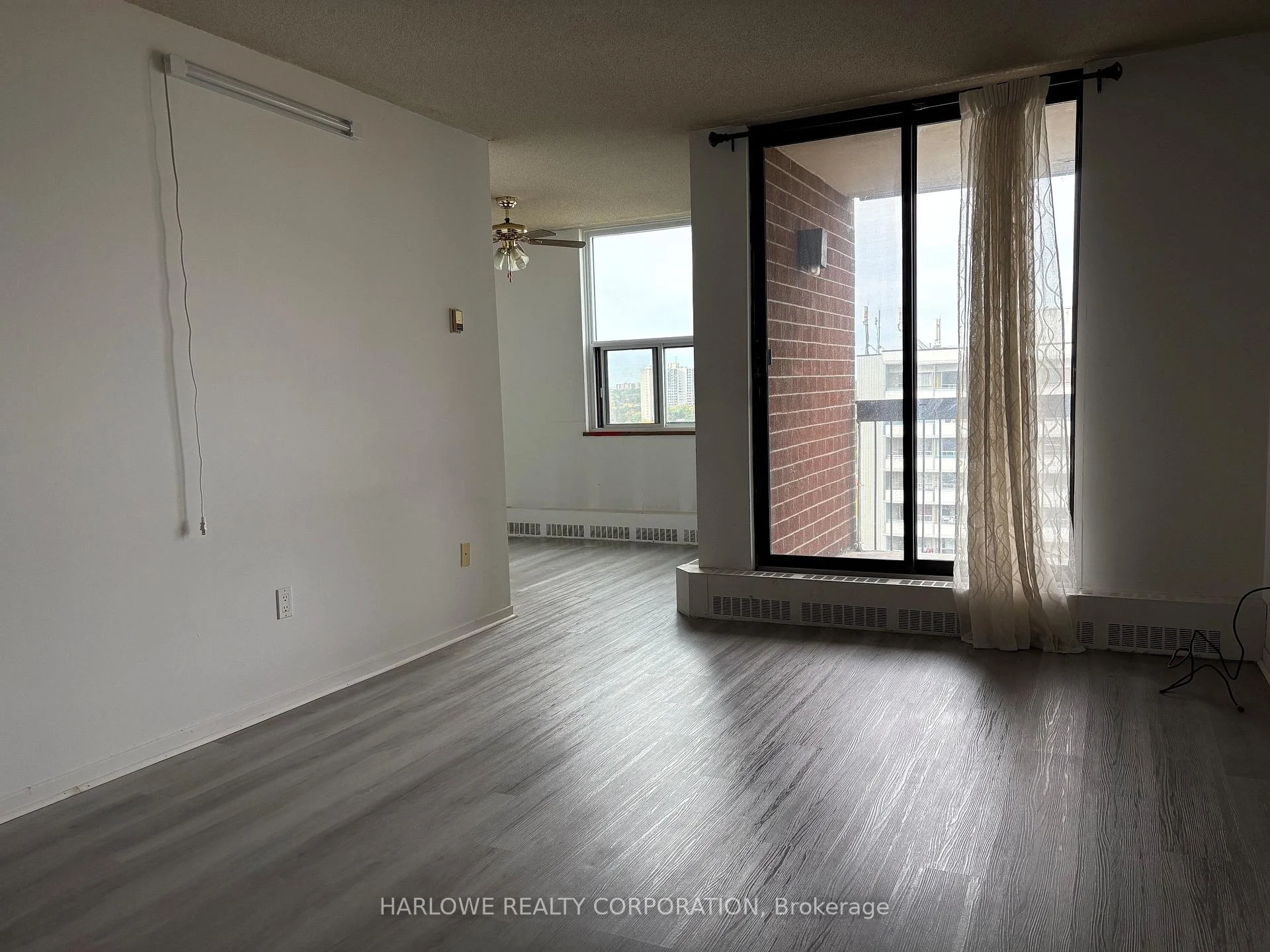 Photo 5 of Unit 1509, 90 Ling Road, Scarborough, West Hill — HOMEH