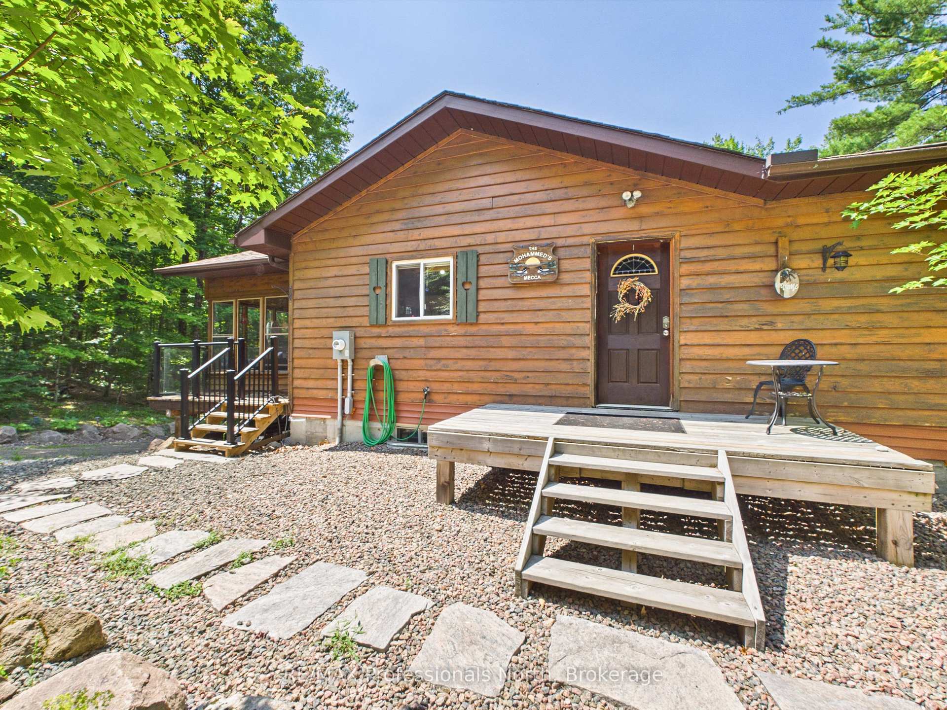 Photo 8 of 1698 Bird Lake Road, Bracebridge — HOMEH
