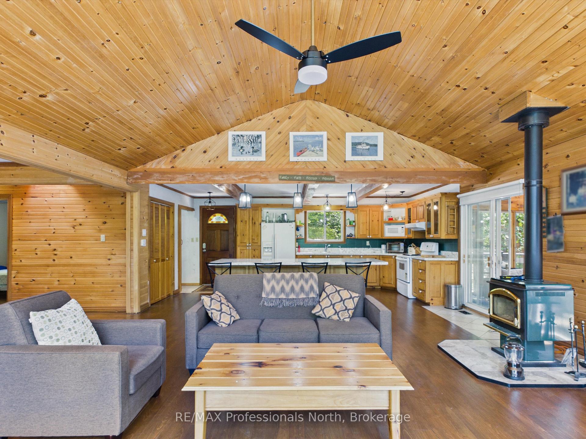 Photo 19 of 1698 Bird Lake Road, Bracebridge — HOMEH