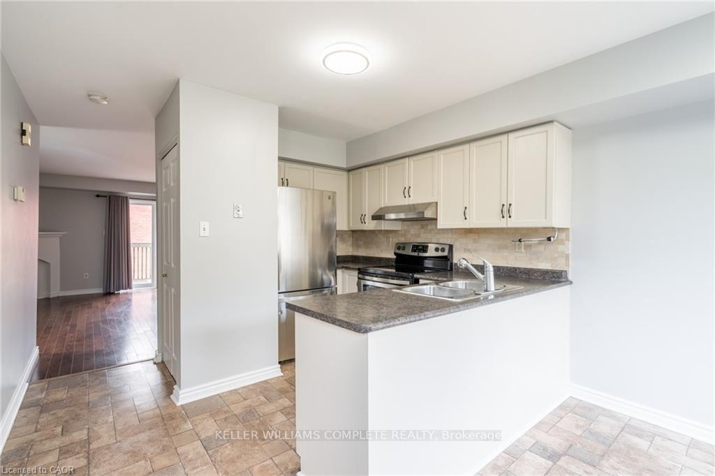 Photo 9 of Unit 1, 266 Limeridge Road E, Hamilton, Bruleville — HOMEH