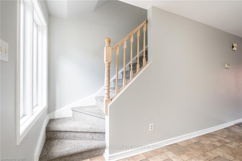Photo 12 of Unit 1, 266 Limeridge Road E, Hamilton, Bruleville — HOMEH