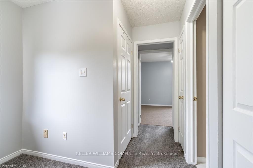 Photo 13 of Unit 1, 266 Limeridge Road E, Hamilton, Bruleville — HOMEH