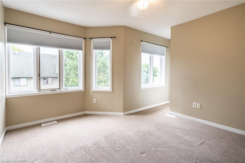 Photo 16 of Unit 1, 266 Limeridge Road E, Hamilton, Bruleville — HOMEH