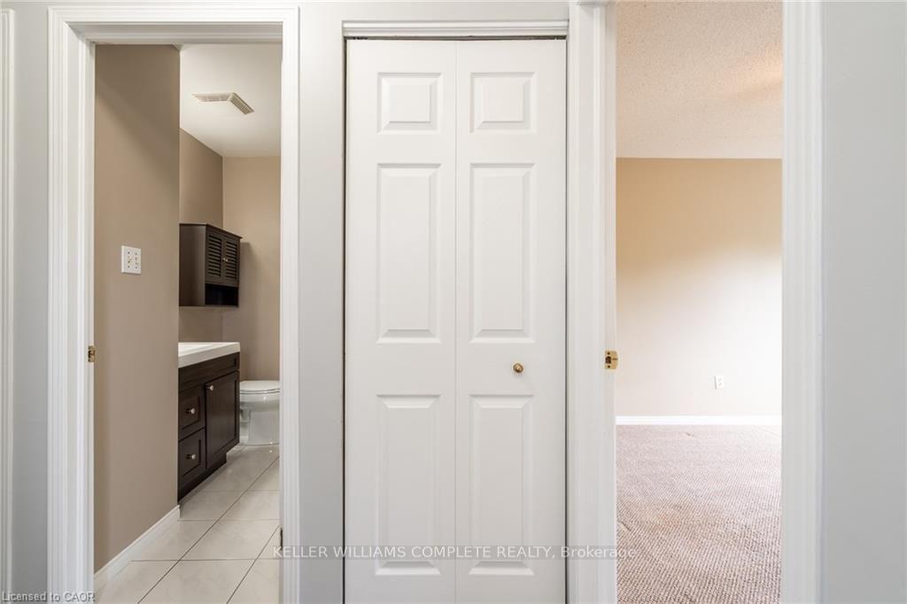 Photo 24 of Unit 1, 266 Limeridge Road E, Hamilton, Bruleville — HOMEH