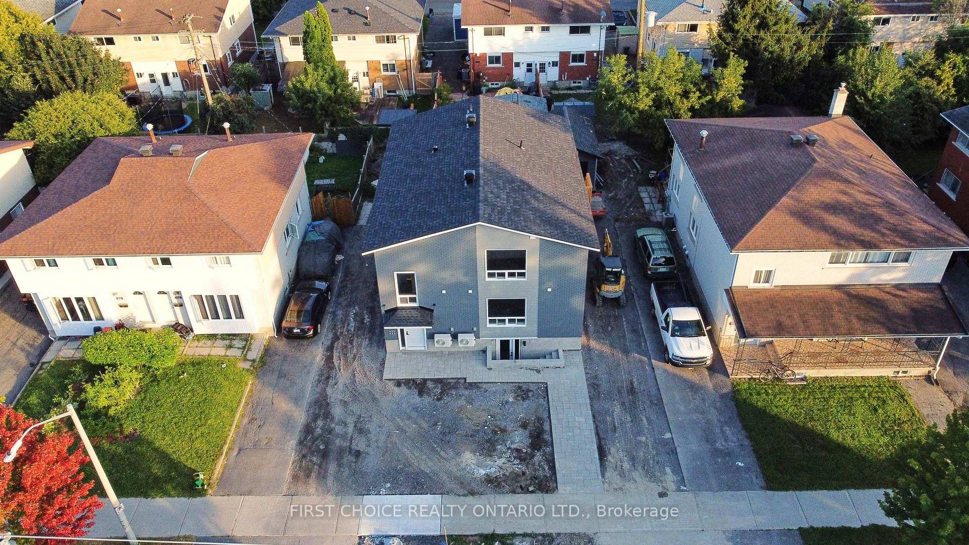 Photo 3 of 972 Dynes Road, Ottawa, Carleton Square — HOMEH