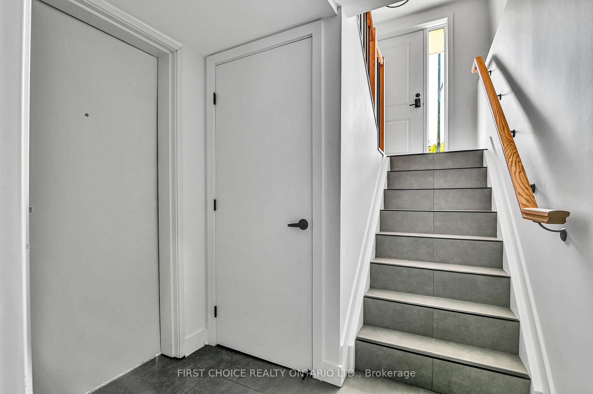 Photo 33 of 972 Dynes Road, Ottawa, Carleton Square — HOMEH