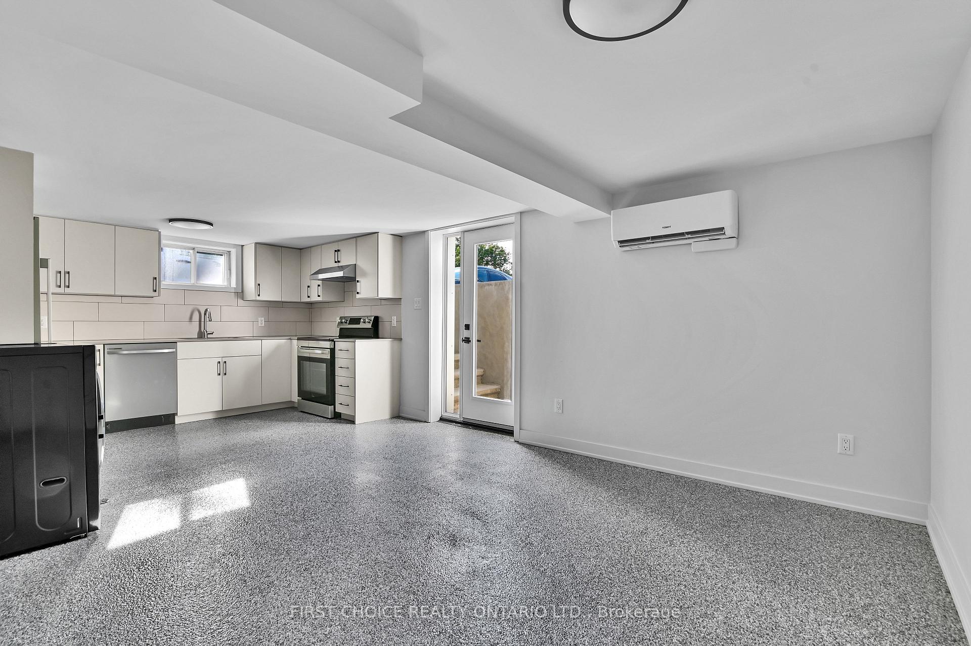 Photo 34 of 972 Dynes Road, Ottawa, Carleton Square — HOMEH