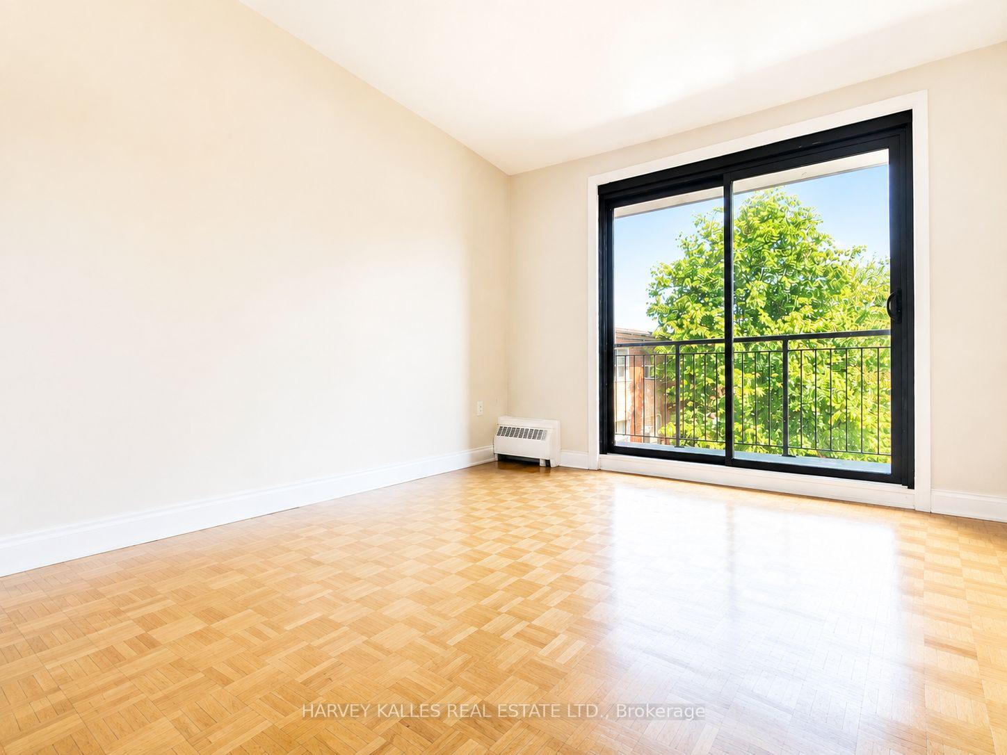 Photo 4 of Unit 305, 80 Blackfriar Avenue, Etobicoke, Kingsview Village-The Westway — HOMEH