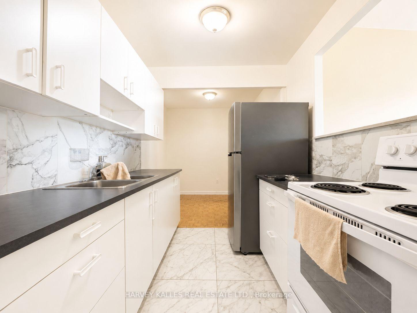 Photo 7 of Unit 305, 80 Blackfriar Avenue, Etobicoke, Kingsview Village-The Westway — HOMEH