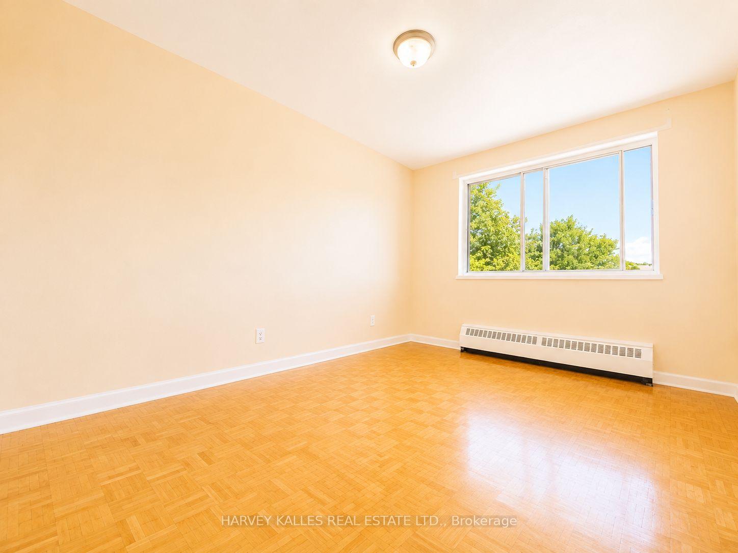 Photo 9 of Unit 305, 80 Blackfriar Avenue, Etobicoke, Kingsview Village-The Westway — HOMEH