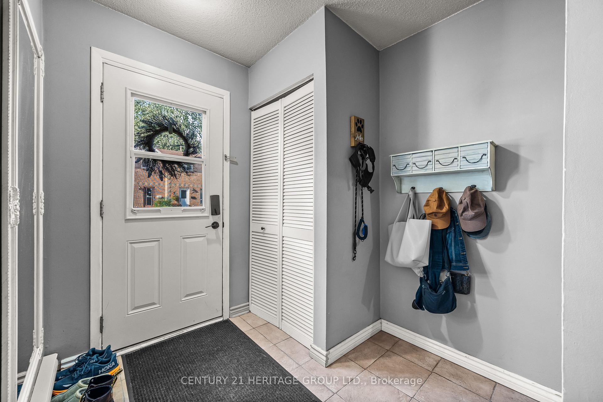 Photo 8 of 173 Rosemund Crescent, Kingston, West of Sir John A. Blvd — HOMEH