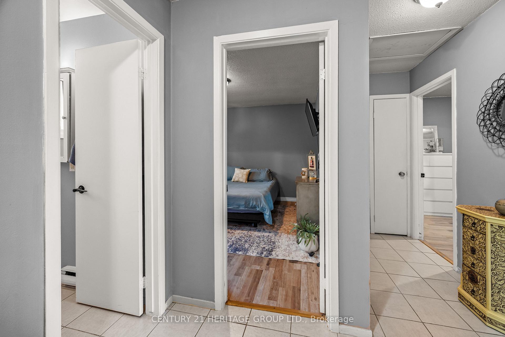 Photo 15 of 173 Rosemund Crescent, Kingston, West of Sir John A. Blvd — HOMEH