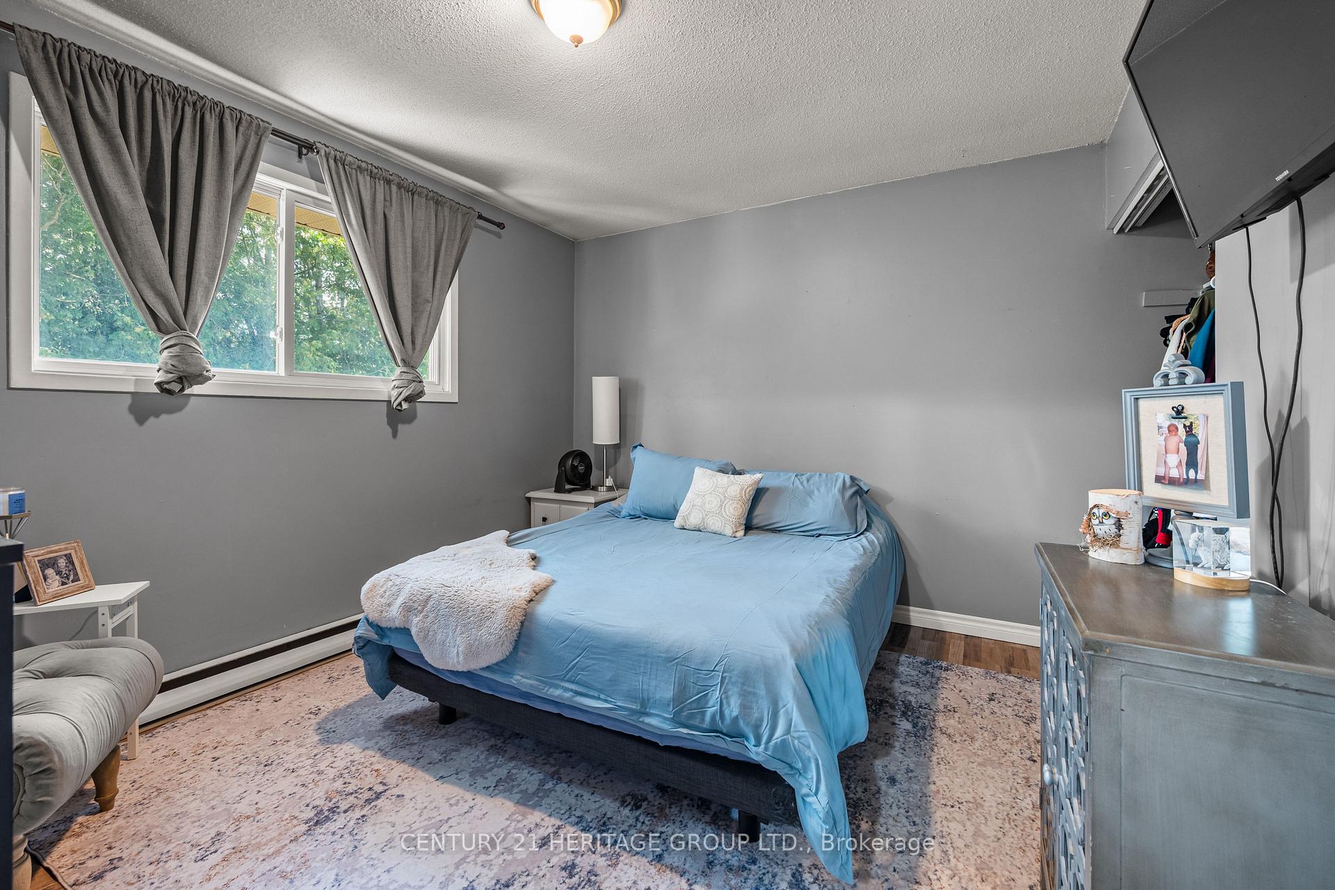 Photo 19 of 173 Rosemund Crescent, Kingston, West of Sir John A. Blvd — HOMEH