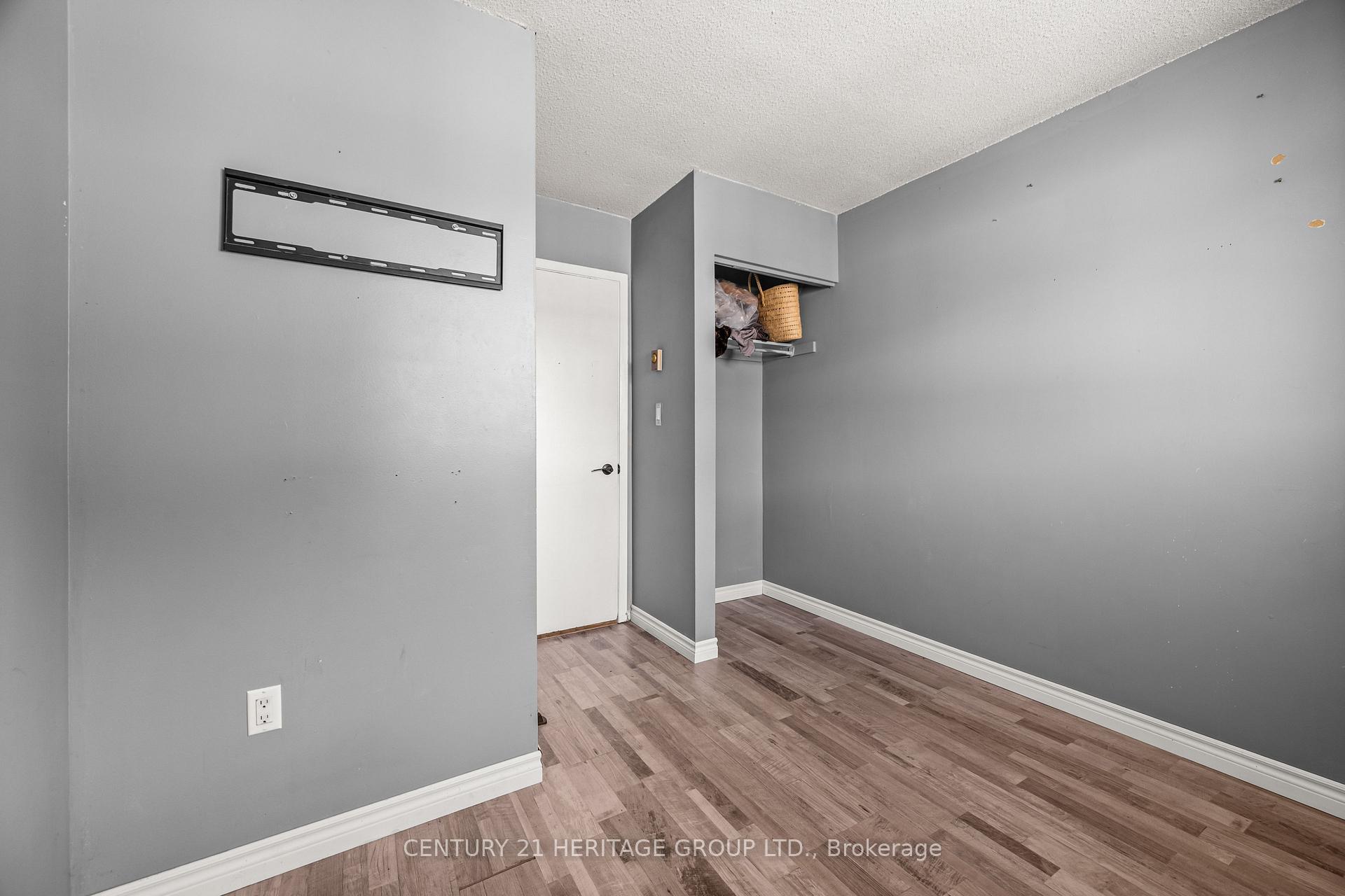 Photo 22 of 173 Rosemund Crescent, Kingston, West of Sir John A. Blvd — HOMEH