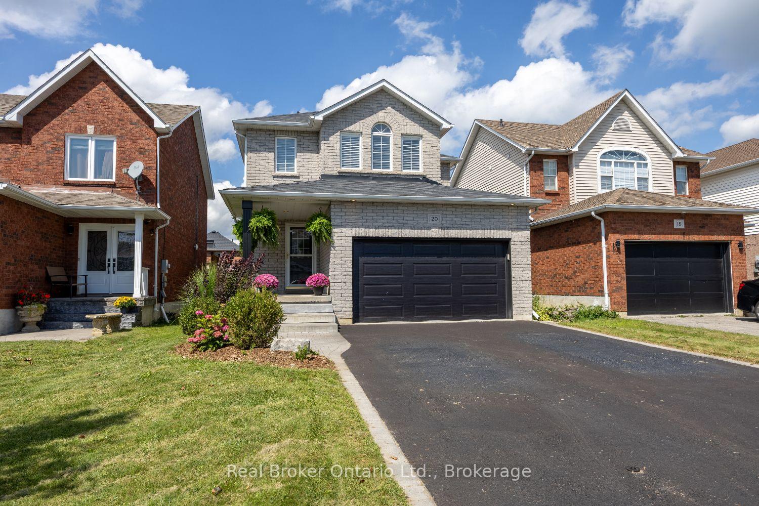 Photo 2 of 20 Wilkins Crescent, Clarington, Courtice — HOMEH