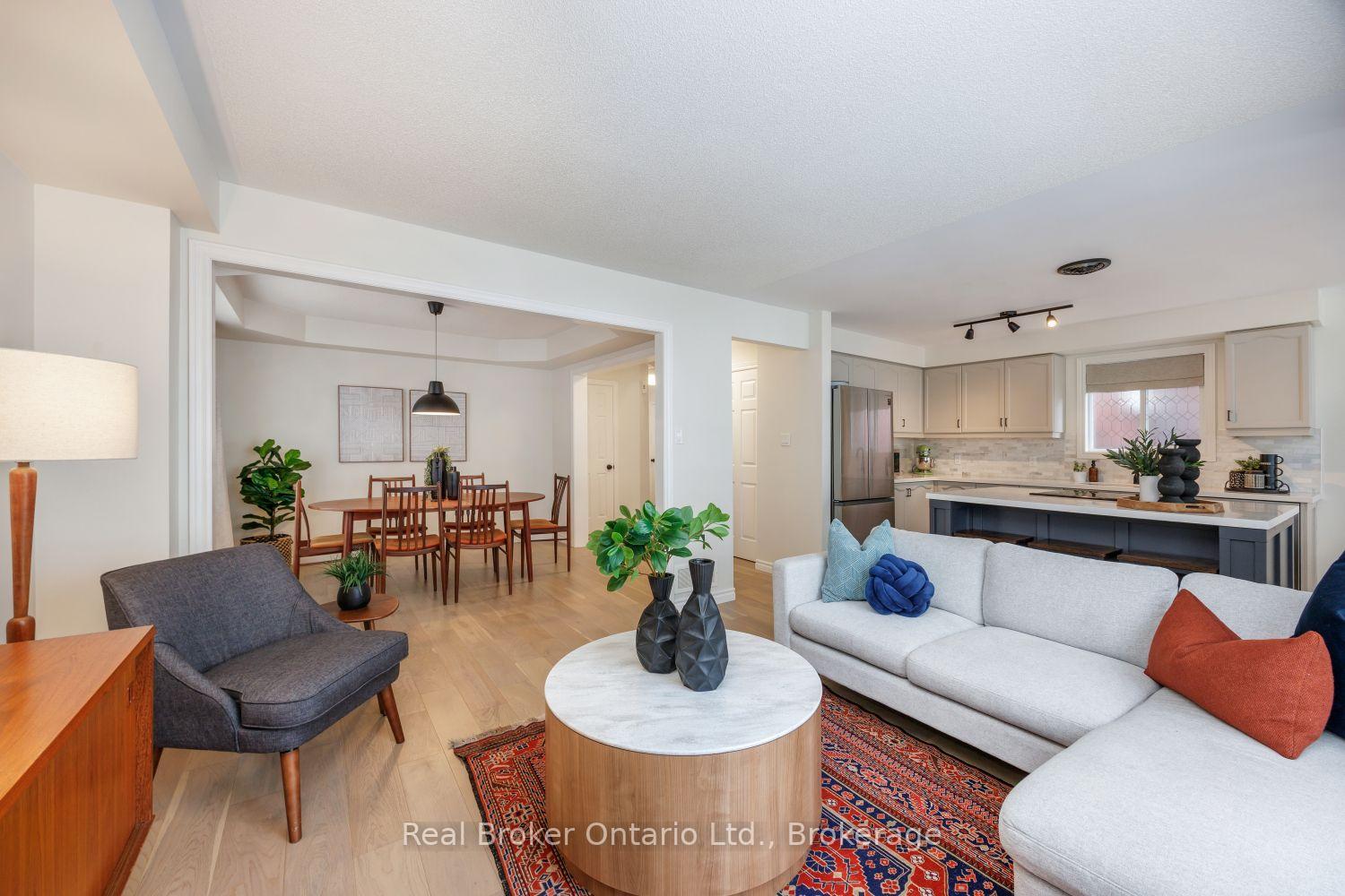 Photo 21 of 20 Wilkins Crescent, Clarington, Courtice — HOMEH