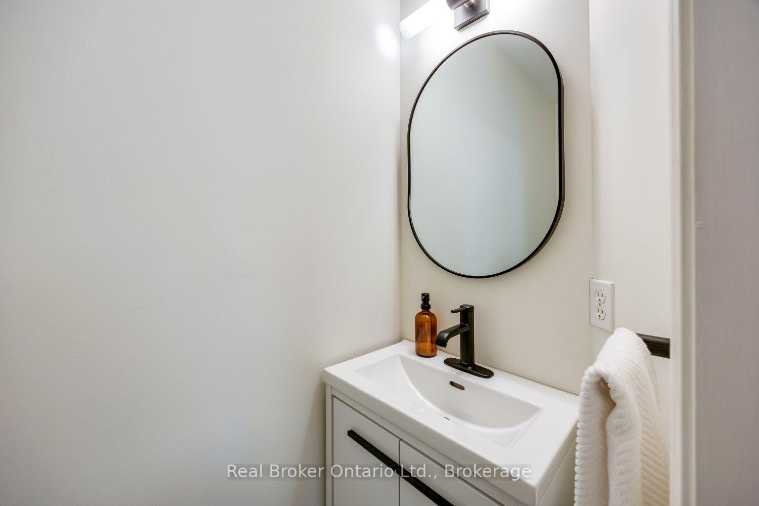 Photo 24 of 20 Wilkins Crescent, Clarington, Courtice — HOMEH