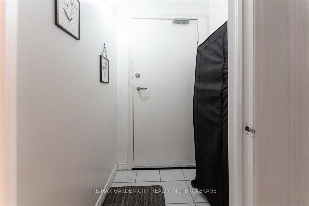 Photo 3 of 43 York Street, St. Catharines, Downtown — HOMEH