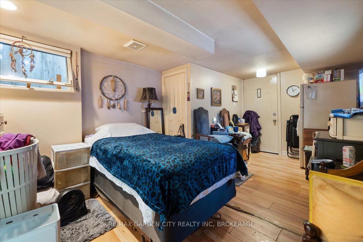 Photo 15 of 43 York Street, St. Catharines, Downtown — HOMEH