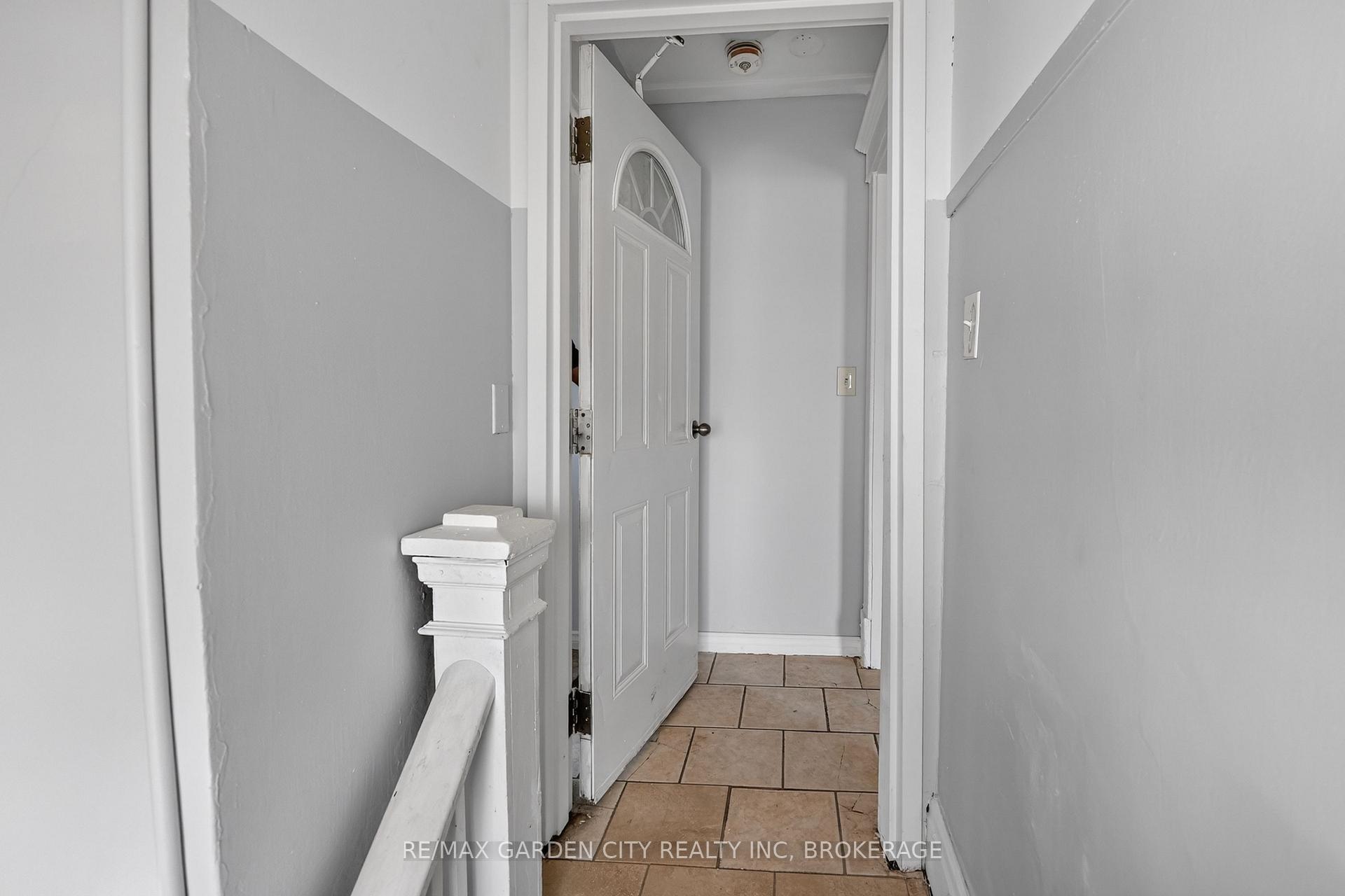 Photo 20 of 43 York Street, St. Catharines, Downtown — HOMEH