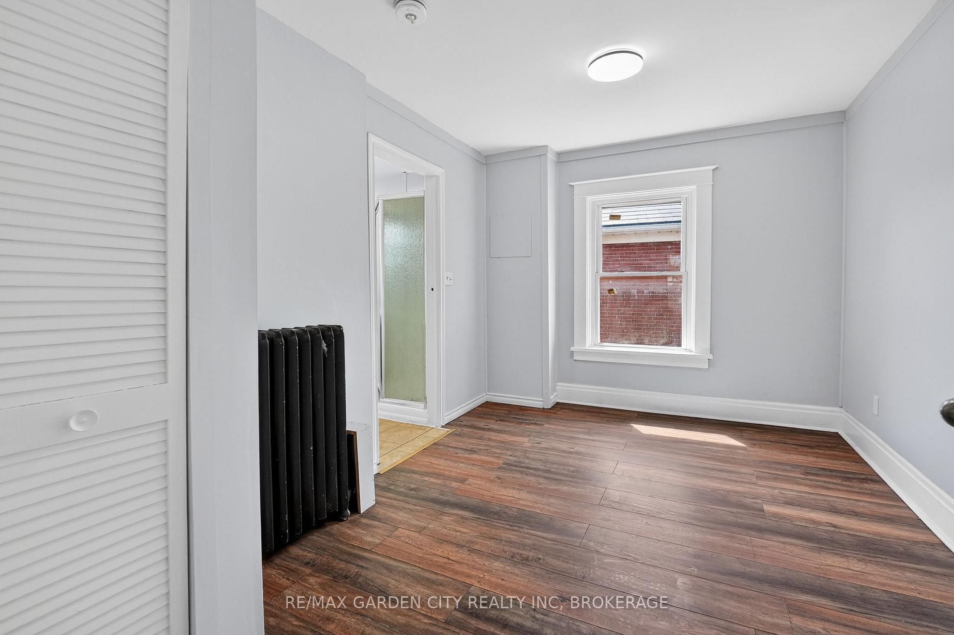 Photo 29 of 43 York Street, St. Catharines, Downtown — HOMEH